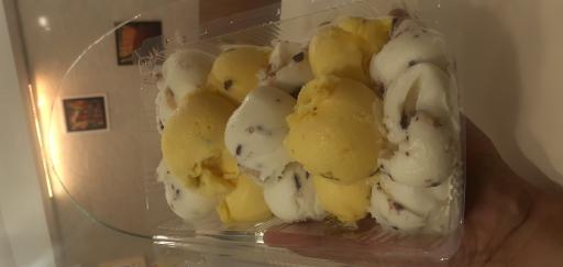 عکس کافه بستنی تریا