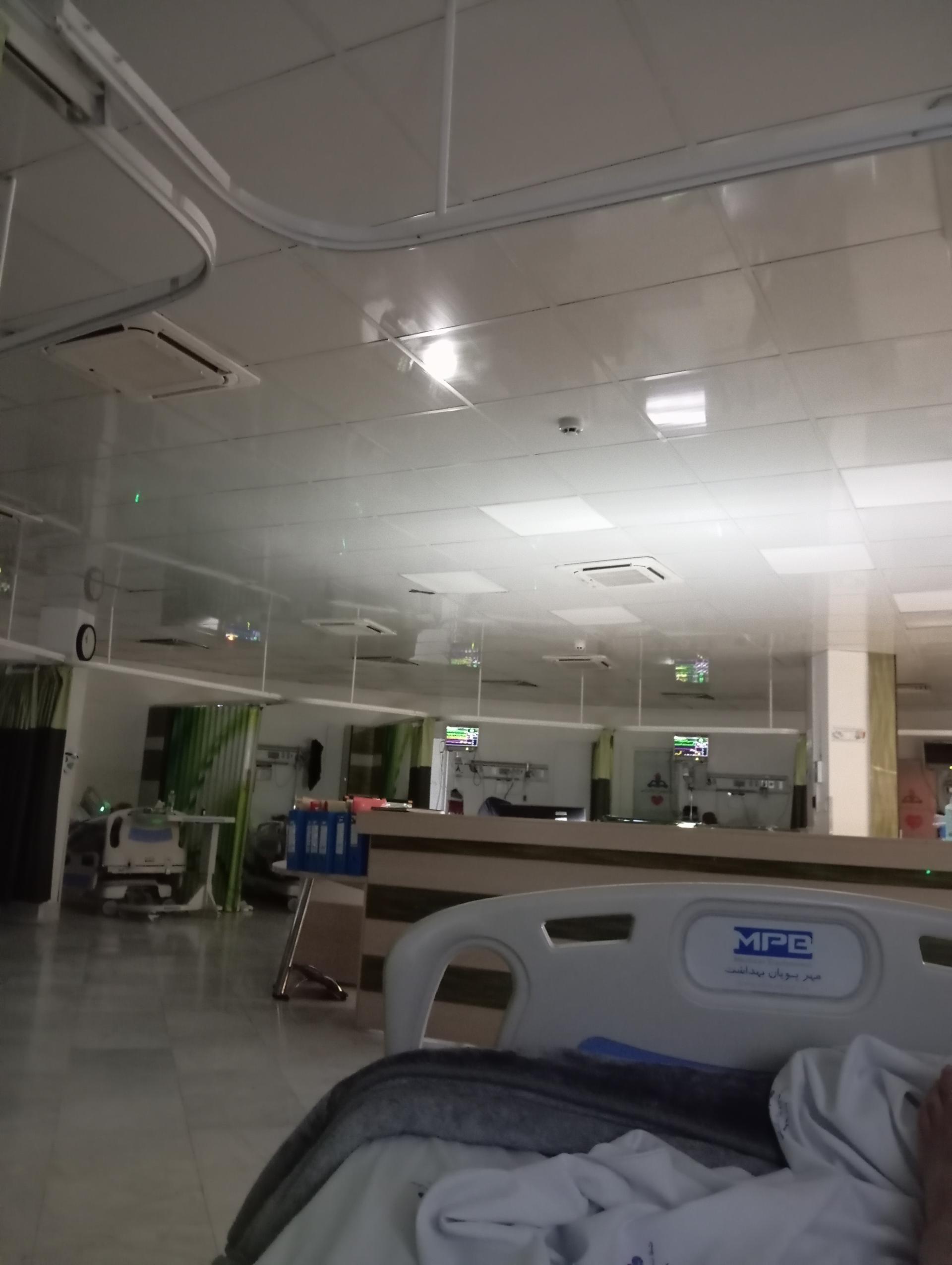 عکس اورژانس بیمارستان نفت