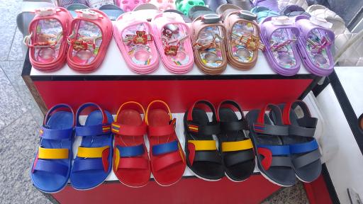 عکس فروشگاه دمپایی خیرخواه