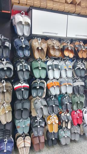 عکس فروشگاه دمپایی خیرخواه