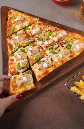 عکس پیتزا سیب ۳۶۰ شعبه شیراز جنوبی