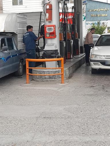 عکس پمپ بنزین