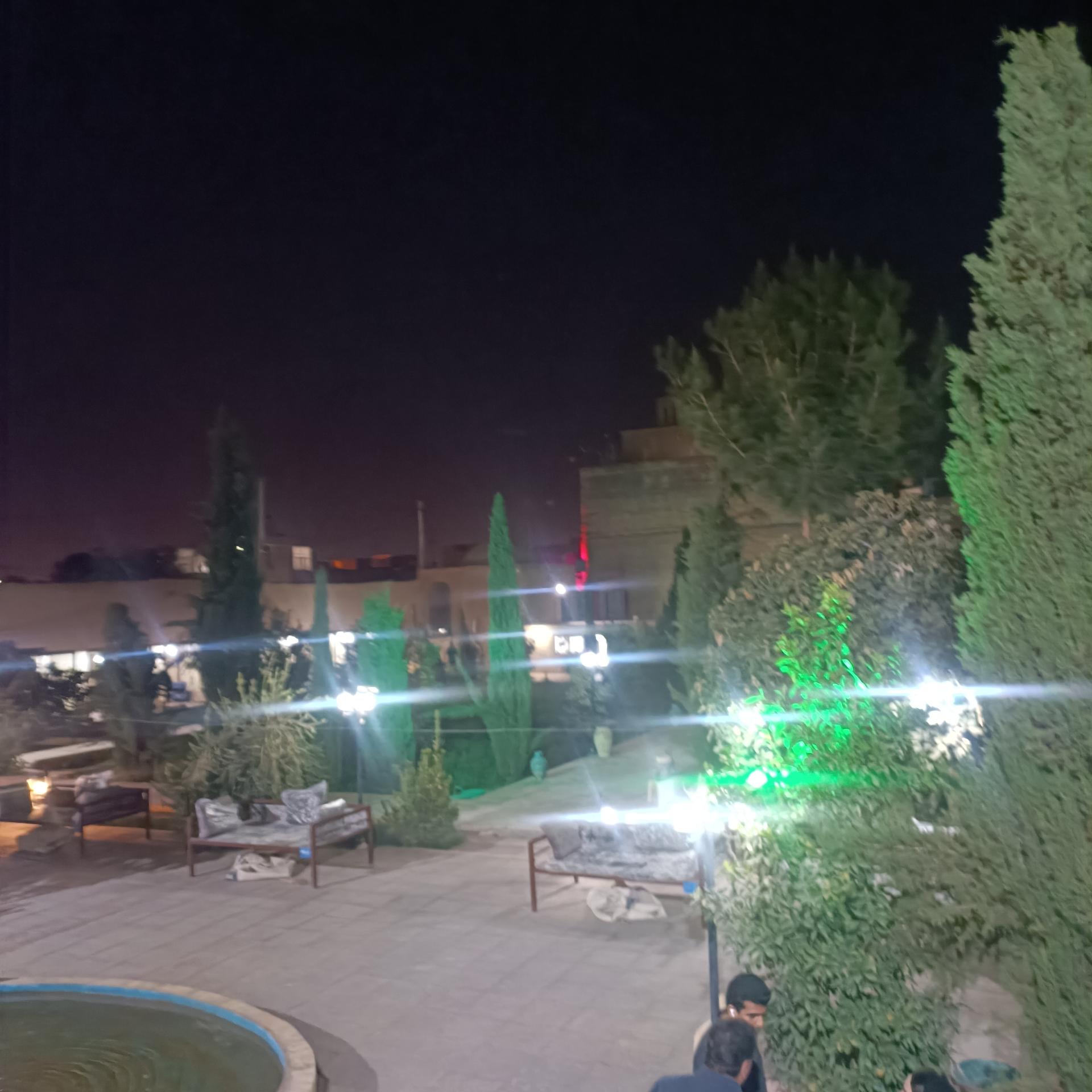 عکس رستوران سنتی باغ درویش