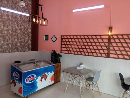 عکس کافی شاپ آبمیوه پاتوق 