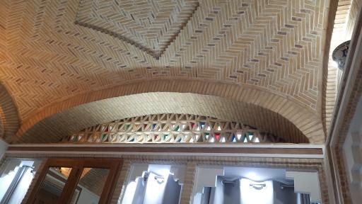 عکس هتل باغ مشیر الممالک یزد