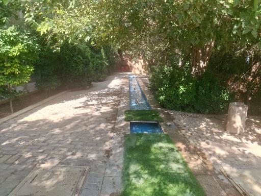 عکس هتل باغ مشیر الممالک یزد