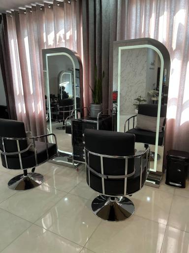 عکس آرایشگاه و آموزشگاه ژوان