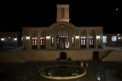 عکس رستوران سنتی باغ درویش