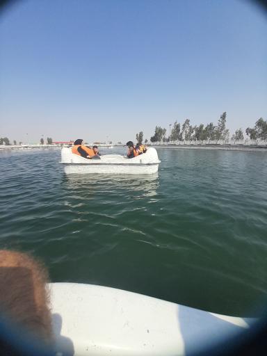 عکس بوستان جوان