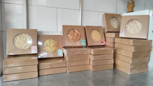 عکس خشکه و قندی پزی حیدر