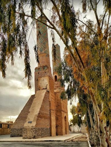 عکس مناره های نظامیه