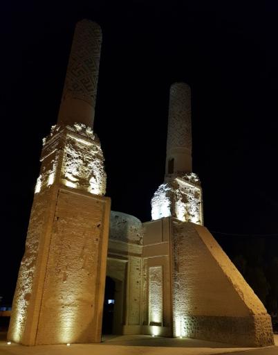 عکس مناره های نظامیه