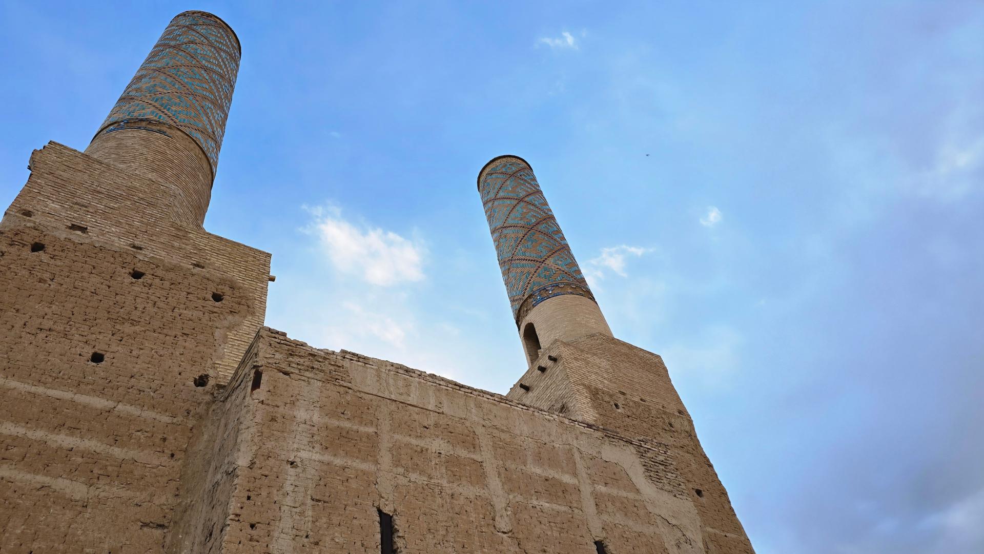 عکس مناره های نظامیه