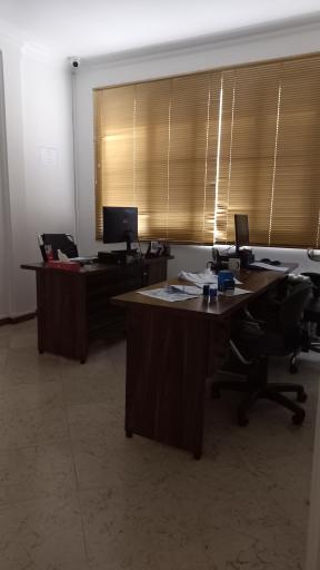 عکس دفتر ترجمه پرواز