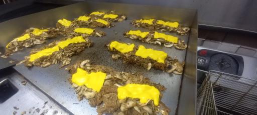 عکس اغذیه مسترویچ 