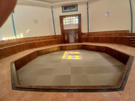 عکس سالن زورخانه و کشتی امام علی (ع)