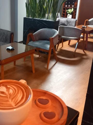 عکس کافه رایکا