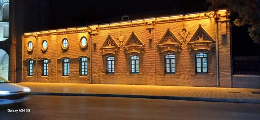 عکس مدرسه تاریخی امیدیه