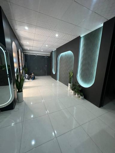 عکس مرکز تخصصی عروس نقره