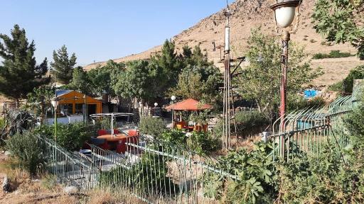 عکس سفره خانه کوهستان زیتون