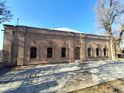 عکس مدرسه تاریخی امیدیه