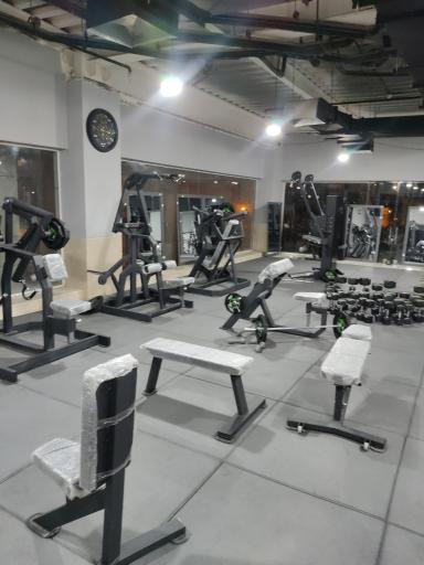 عکس باشگاه بدنسازی طاها