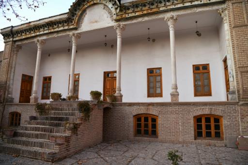 عکس مدرسه تاریخی امیدیه