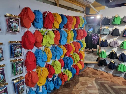 عکس تجهیزات کوهنوردی، هیمالیانوردی، کمپینگ سیاه کمان