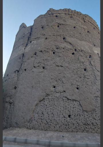 عکس برج کبوترخانه زهران