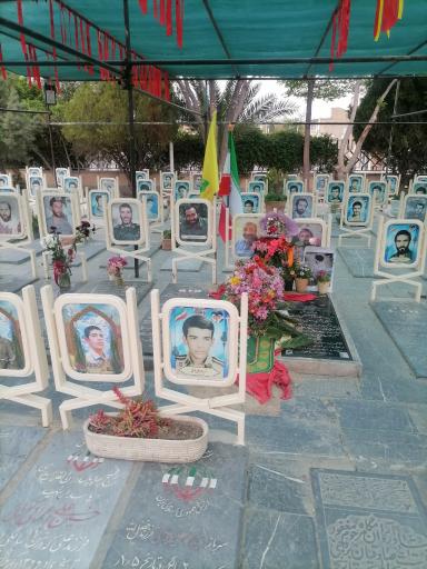 عکس مزار شهید حاج احمد کاظمی