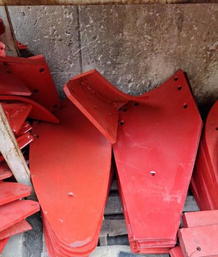 عکس فروشگاه تراکتور حاج رضا ترازی