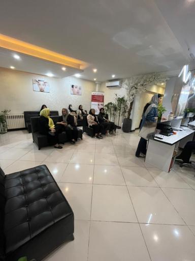 عکس کلینیک زیبایی فریسا