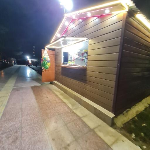 عکس دکه نوشیدنی و اسنک