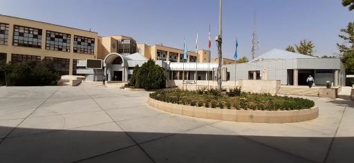 عکس ساختمان اداری مرکزی مخابرات فارس