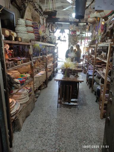 عکس چوبین گالری