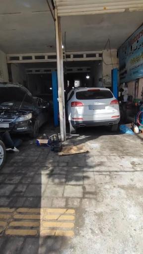 عکس تعمیرگاه تخصصی خودروهای چینی 