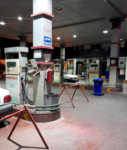 عکس جایگاه دو منظوره بنزین و گاز CNG