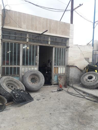 عکس پنچرگیری پیمان کریم زاده