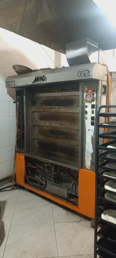 عکس مجتمع نان و شیرینی