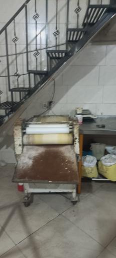 عکس مجتمع نان و شیرینی