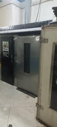 عکس مجتمع نان و شیرینی