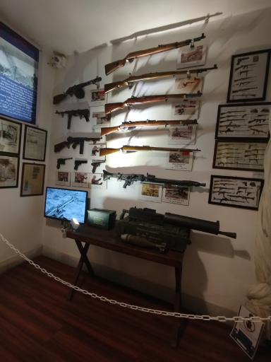 عکس موزه جنگ جهانی دوم