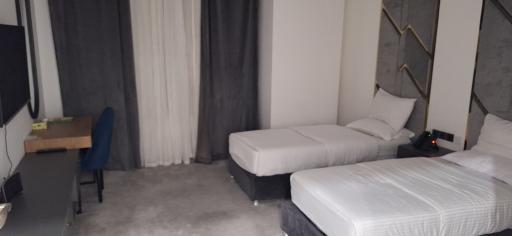 عکس هتل بزرگ خورشید 