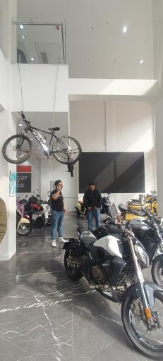 عکس موتورسیکلت فروشی کویر