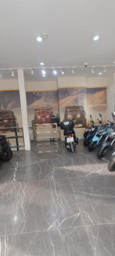 عکس موتورسیکلت فروشی کویر