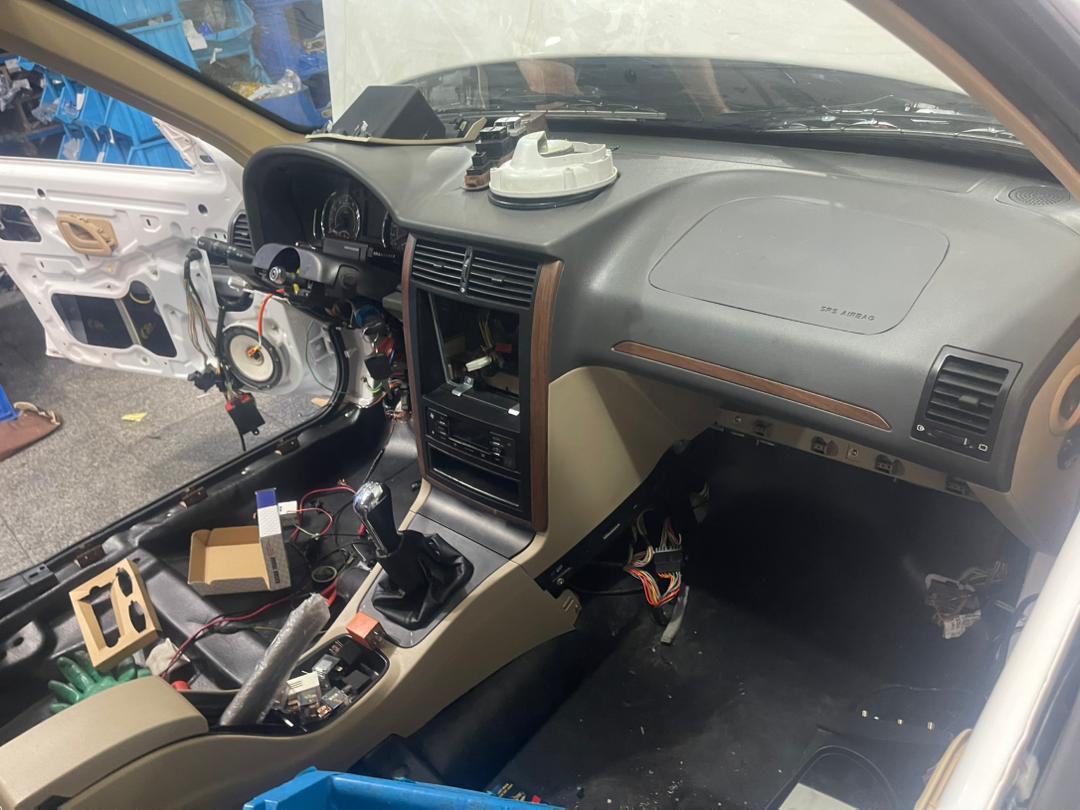 عکس بازرگانی یوسف آهخته