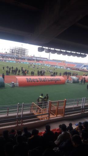 عکس استادیوم ورزشی صنعت مس رفسنجان 