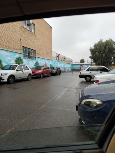 دبستان پسرانه شاهد امیدهای انقلاب