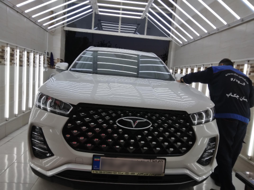 عکس تشخیص رنگ و کارشناسی خودرو کیانی