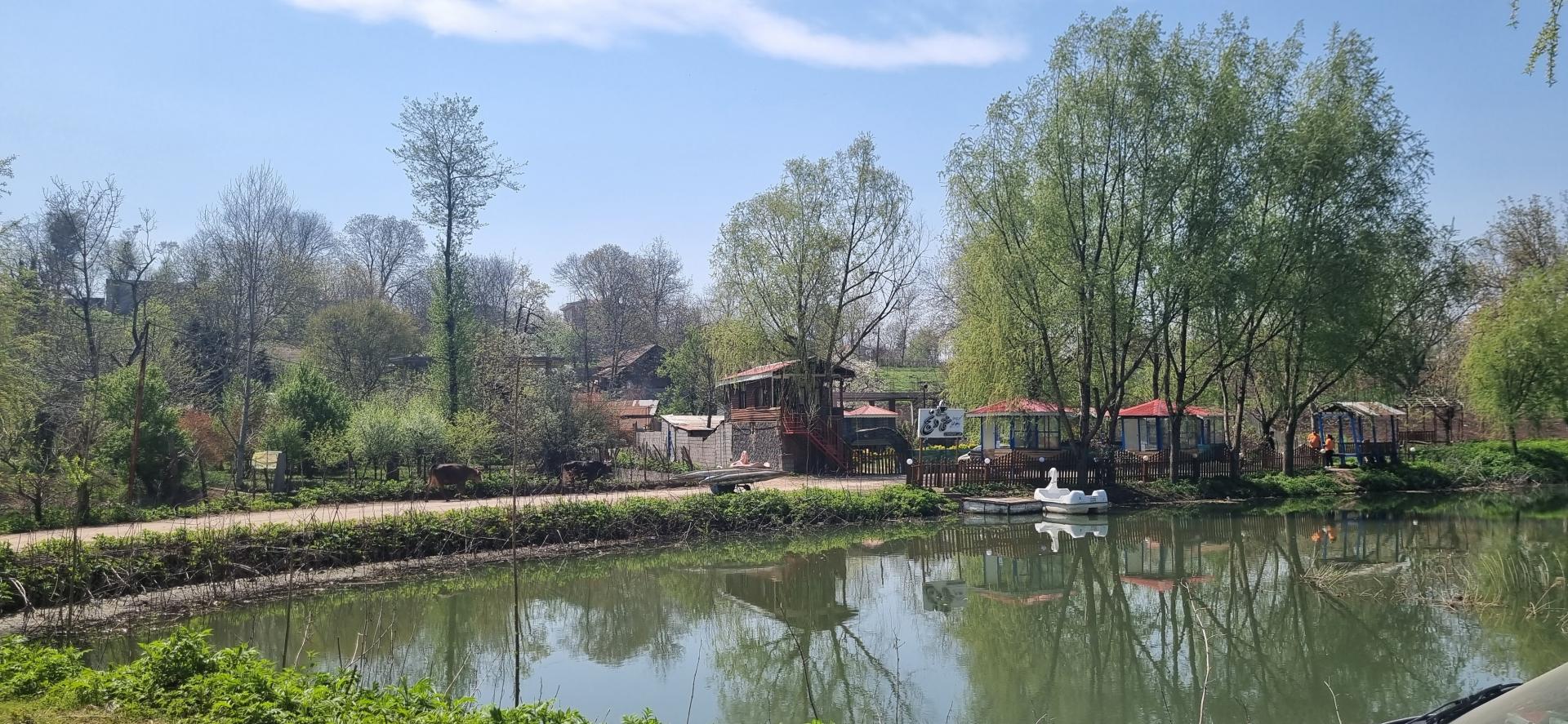 عکس دریاچه اسطلخ جان